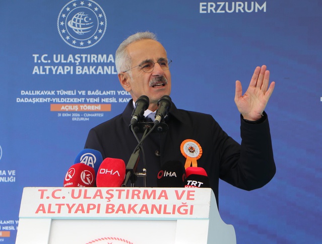 Uraloğlu Erzurum'da Dallıkavak Tüneli'ni açtı, yıllık 103,7 milyon lira tasarruf var