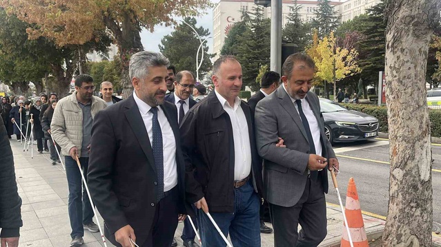 Çorum'da 15 Ekim Dünya Beyaz Baston Günü'nde farkındalık yürüyüşü yapıldı