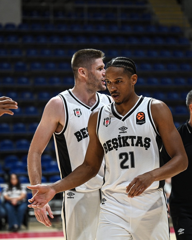 Euroleague'de ilk galibiyetini alan Beşiktaş, Maccabi Tel Aviv'i 109-93 mağlup etti