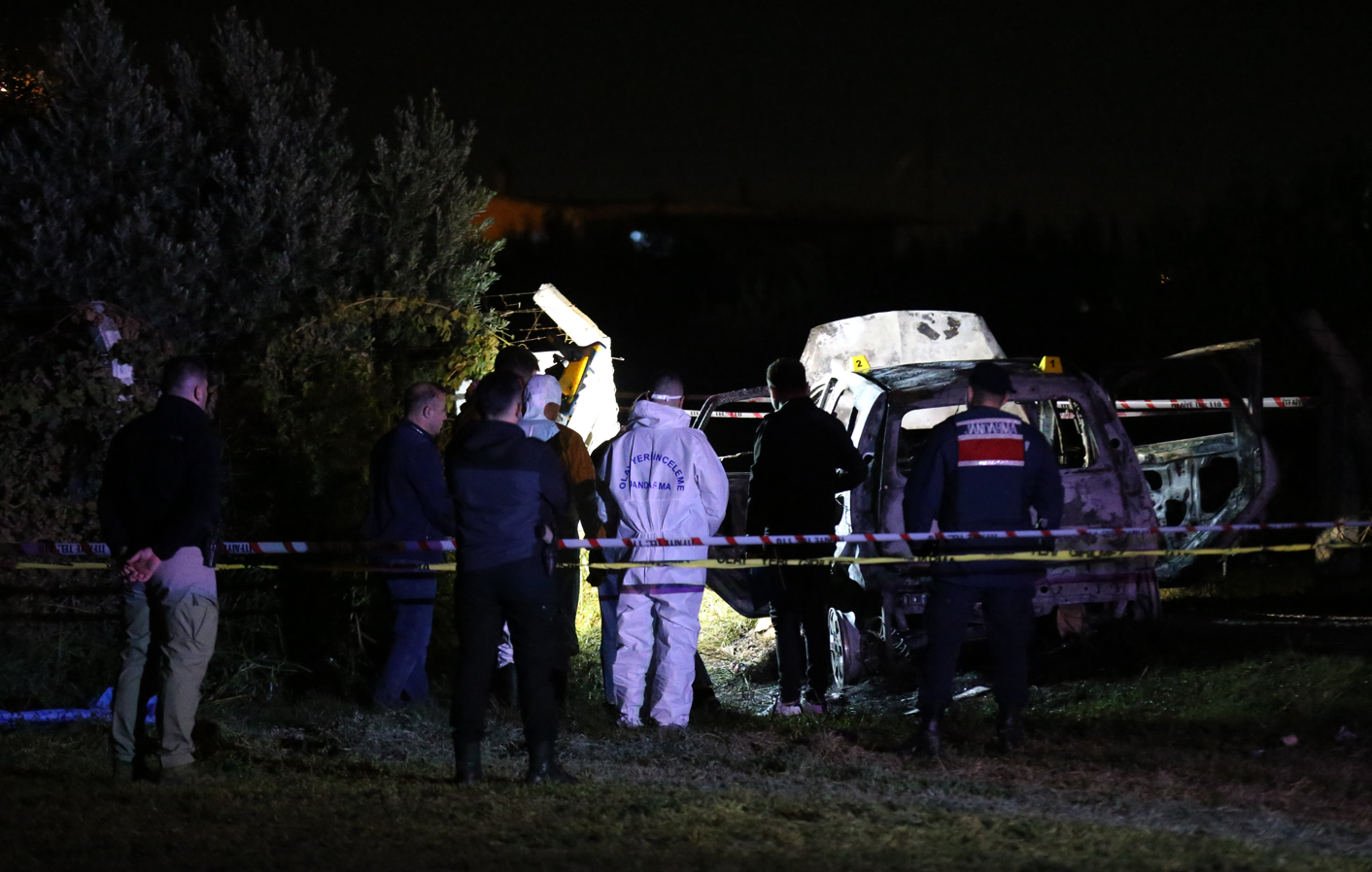 Manisa'da dehşet. Yanan araçta ceset bulundu