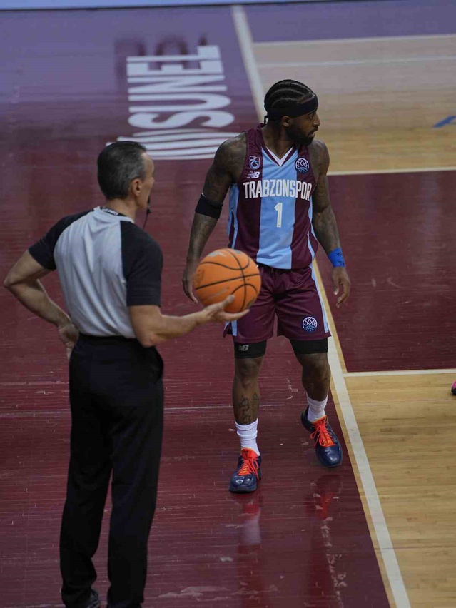 Trabzonspor, Sabah BC'yi 100-83 mağlup ederek Şampiyonlar Ligi'nde 2'de 2 yaptı