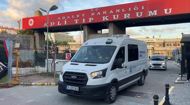 Başakşehir'de saldırıda ölen kız öğrencinin cenazesi Adli Tıp'tan alındı