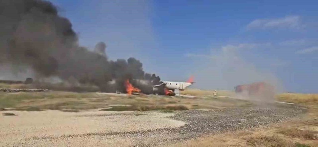 Şanlıurfa GAP Havalimanında gerçek boyutlu uçakta yangın tatbikatı yapıldı