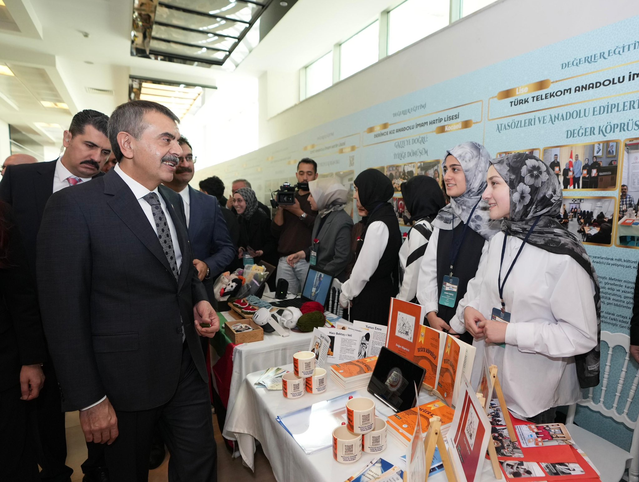 Tekin: Eğitim tercihlerinin önündeki engelleri kaldırıyoruz