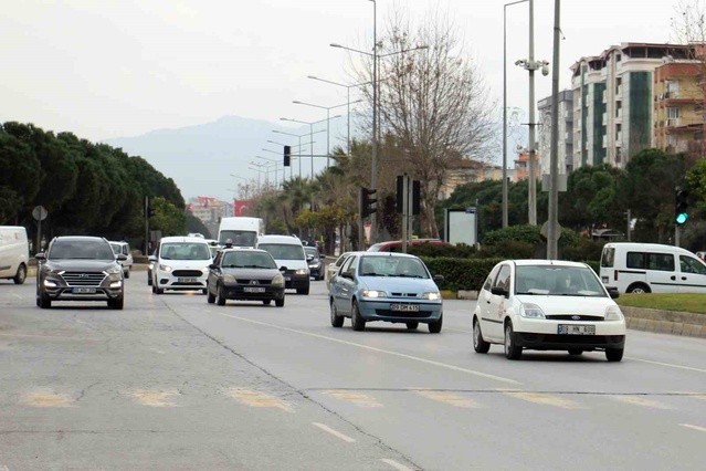 Aydın'da 2026 Eylül'de 697 bin 479 aracın 12 bin 861'i devredildi