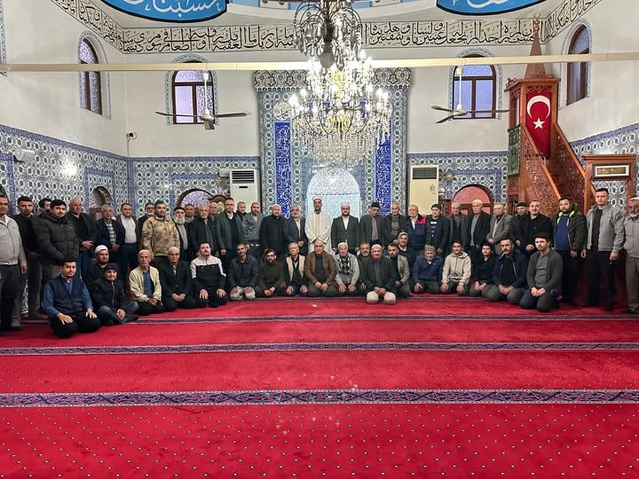 Denizli Çivril'de sabah namazında vefat eden din görevlileri için dua edildi