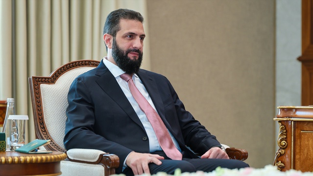 Suriye Cumhurbaşkanı Şara, ABD'nin Suriye-Irak Özel Temsilcisi Barrack'ı kabul etti