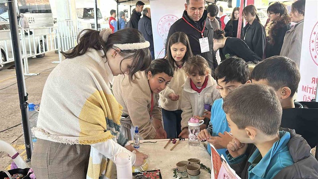 Burdur'da TÜBİTAK destekli tarım ve gıda şenliği açıldı, 5 bin kişi hedefleniyor