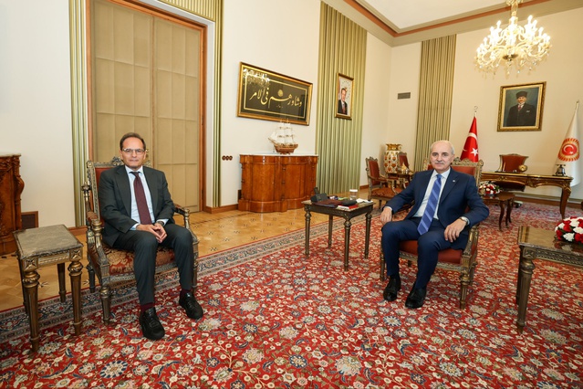 TBMM Başkanı Kurtulmuş, İtalya'nın Ankara Büyükelçisi Manzo'yu TBMM'de kabul etti