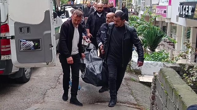Amasya'da 16 yaşındaki kız öğrenci babasının açtığı kilitli odada ölü bulundu