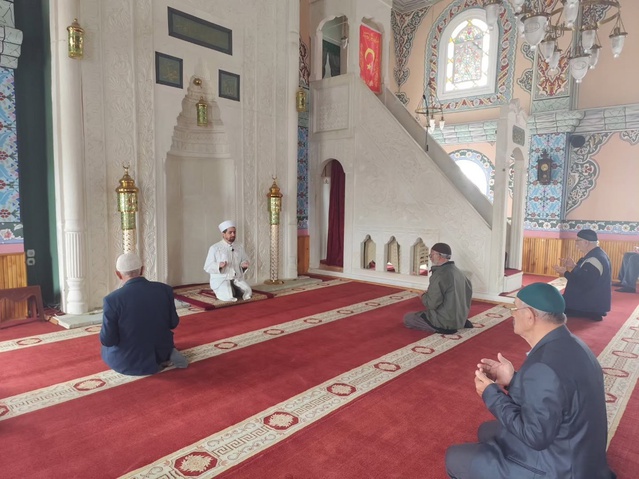 Bayburt Aydıntepe'de hatim programında duayı İlçe Müftüsü Yavuz Koyuncu yaptı