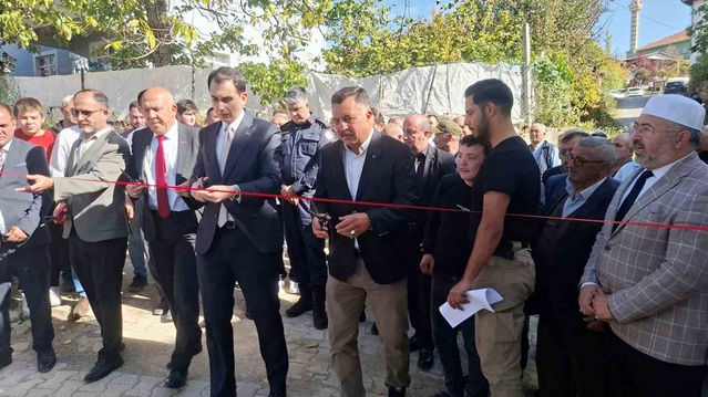 Kütahya Hisarcık Kurtdere'de 400 metrekarelik çok amaçlı salon törenle açıldı
