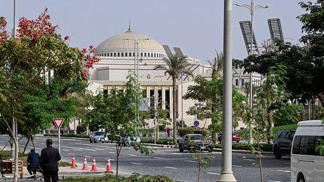 Mısır Meclisi, Suudi Arabistan'a askeri destek için Sisi'ye üçte ikiyle yetki verdi