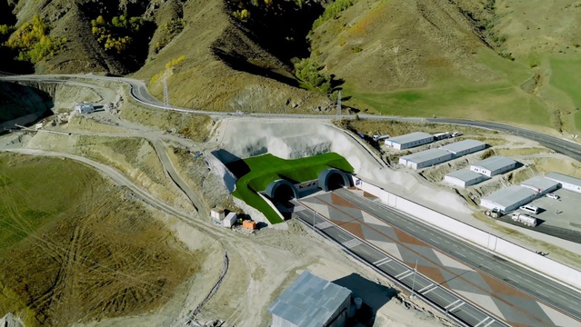 Erzurum-Rize Yolu'nda Dallıkavak Tüneli'yle 9 km'lik kesim 16 Ekim'de açılıyor
