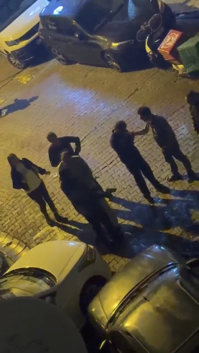 Kağıthane'de takip edip elle taciz ettiği öne sürülen şüpheli adliyeye sevk edildi