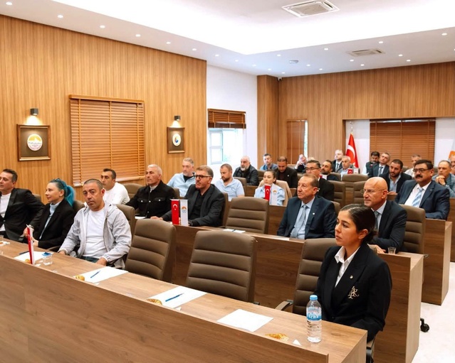 Marmaris Ticaret Odası'nın 2026-2030 dönemi meclisinde Harun Aslan başkanlığa seçildi