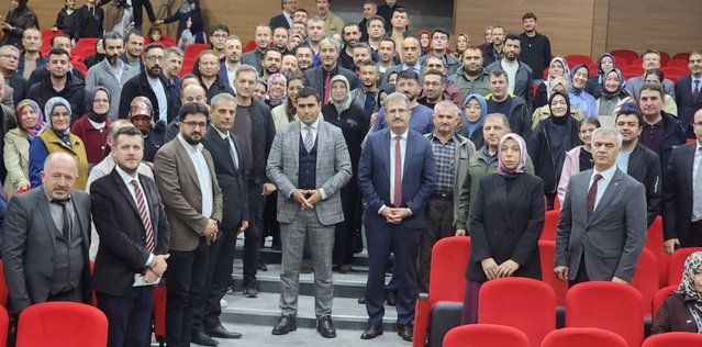 Kütahya İl Milli Eğitim Müdürü Yılmaz, Tavşanlı'da velilerin taleplerini dinledi