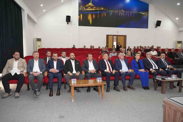 Çarşamba'da kivi üreticileri ticarileştirme ve değer zinciri projesi için buluştu