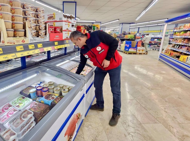 Afyonkarahisar'da market raflarındaki tarımsal ürün fiyatları TÜFİS için kaydedildi