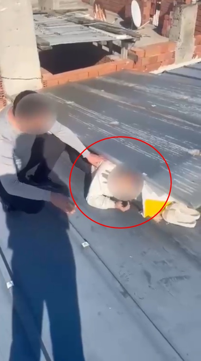20 suç kaydı olan hükümlü kadın, Bursa'da saklandığı çatı arasında yakalandı