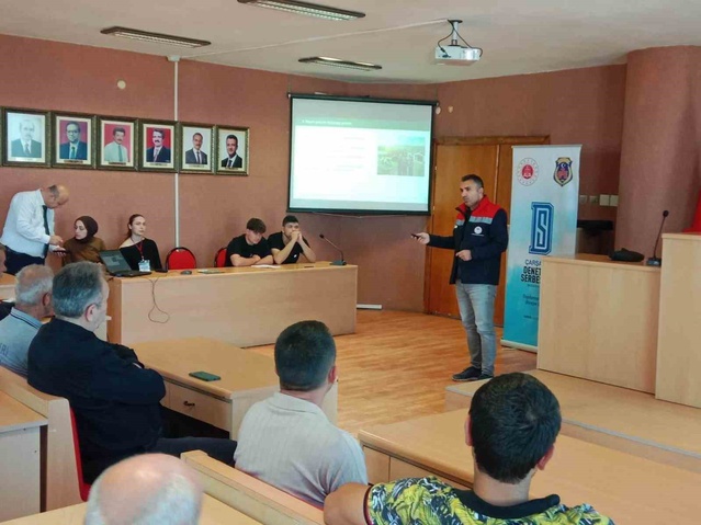 Tarım ve Orman personeli Çarşamba'da hükümlülere tarım ve hayvancılığı anlattı