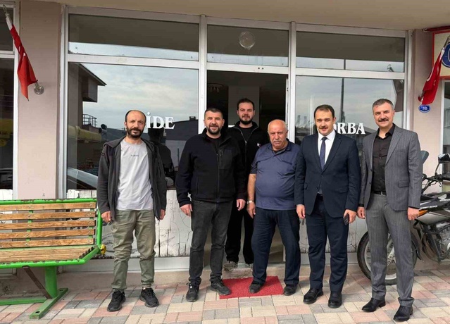 Bayburt'ta iki ilçenin kaymakamları esnaf ve vatandaşların taleplerini dinledi
