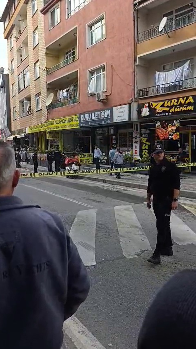 Gebze'de Ocak'ta 2 kişinin yaralandığı kebapçı bugün yine kurşunlandı
