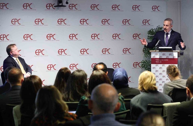 Fidan, Belçika temasları kapsamında Brüksel'deki European Policy Centre'a hitap etti
