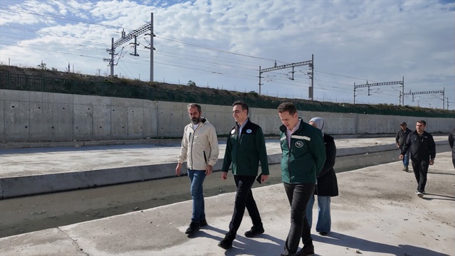 DSİ heyeti Çorlu Suyu Islahı'nda tamamlanan 6 bin 170 metrelik duvarı inceledi