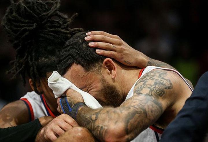 Anadolu Efes'te Mike James şoku!