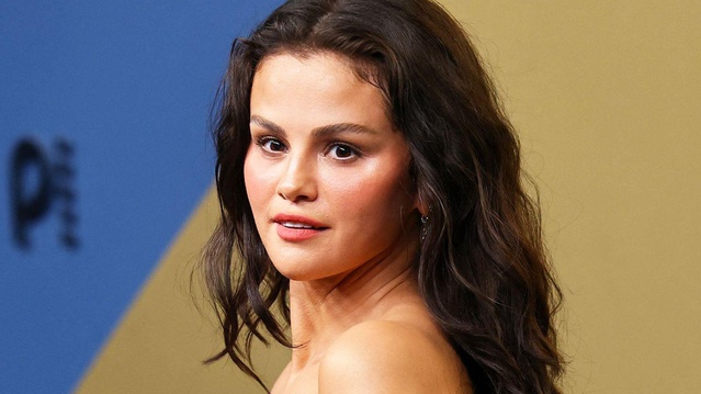 Selena Gomez sesindeki değişimin sebebini açıkladı: Nikotinli e-sigara
