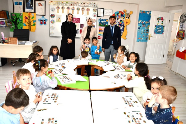 Gümüşhacıköy Kaymakamı Güneş, 4-6 Yaş Kur'an Kursu öğrencilerini ziyaret etti