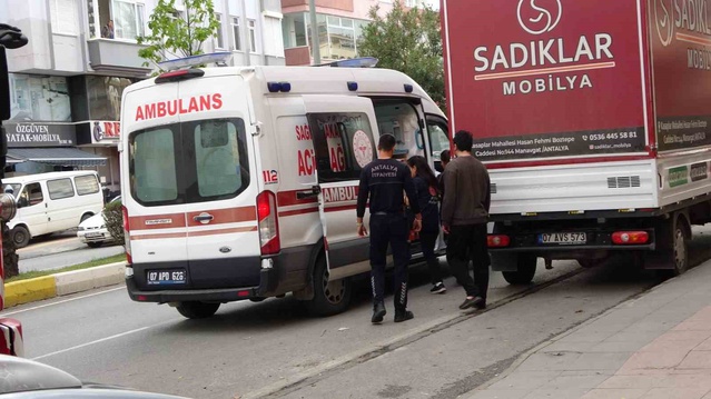 Manavgat'ta aile ulaşamayınca ekipler genci uyuyakalmış halde buldu