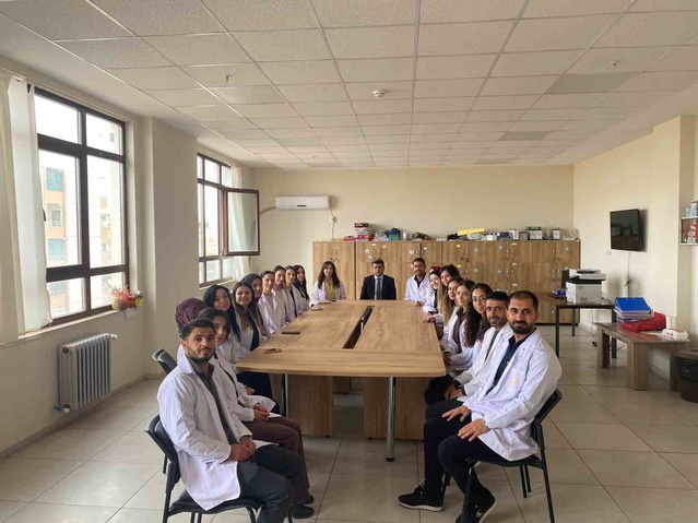 İdil İlçe Milli Eğitim Müdürü Arslan, Turgut Özal İlkokulu'nda etkinliklere katıldı