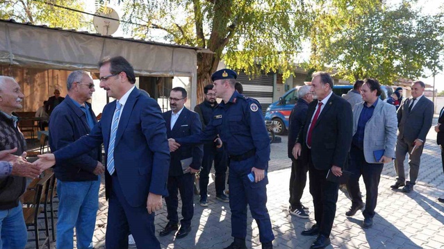 Salihli Kaymakamı Güldoğan, Bağcılar, Kabazlı ve Yeşilova'da talepleri dinledi