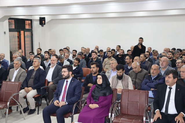 Kilis Valisi Kalaylı, din görevlilerine camilerin kardeşlik rolünü vurguladı