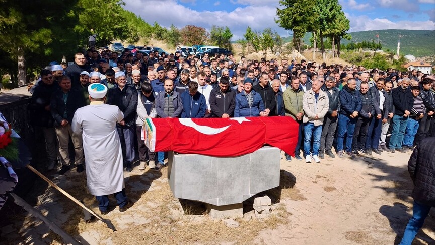 Soma'da maden ocağındaki göçükte hayatını kaybeden Olcay, son yolculuğuna uğurlandı
