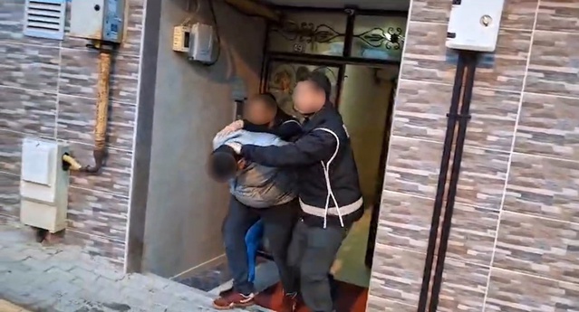 Bursa'da suç örgütlerine eleman temin eden 25 şüpheli gözaltına alındı