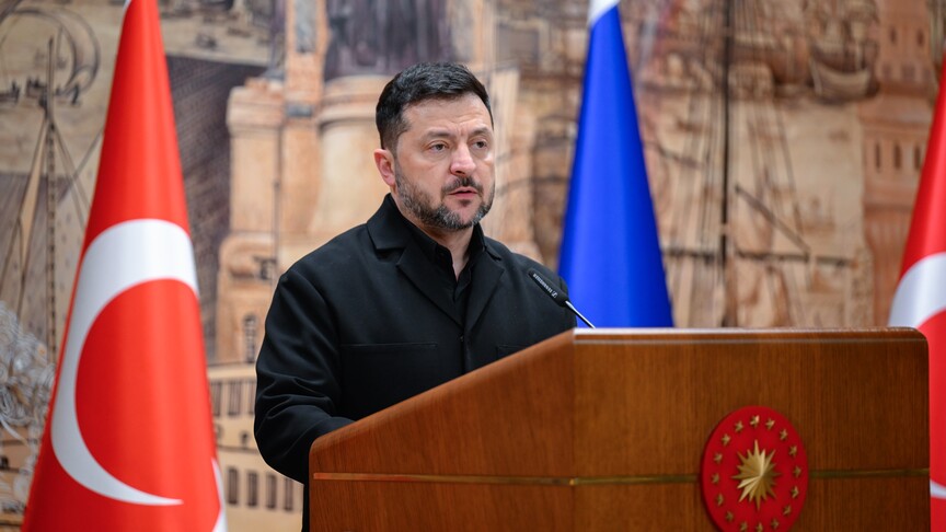 Zelenskiy: Cumhurbaşkanı Erdoğan ile Karadeniz Tahıl Koridoru üzerinde çalışmak konusunda mutabık kaldık