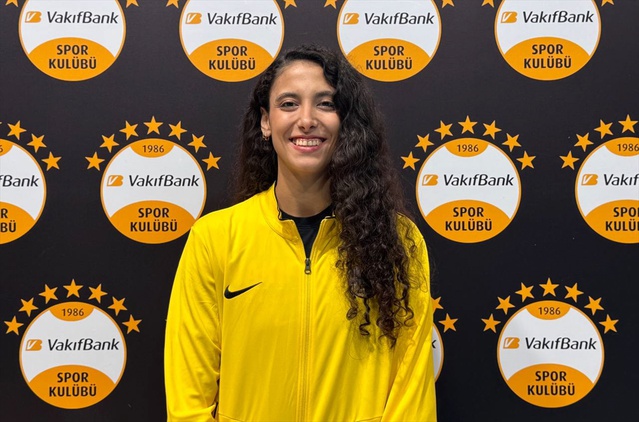 Deniz Uyanık, A Milli Kadın Voleybol Takımı'yla yazını iki altın madalyayla kapattı