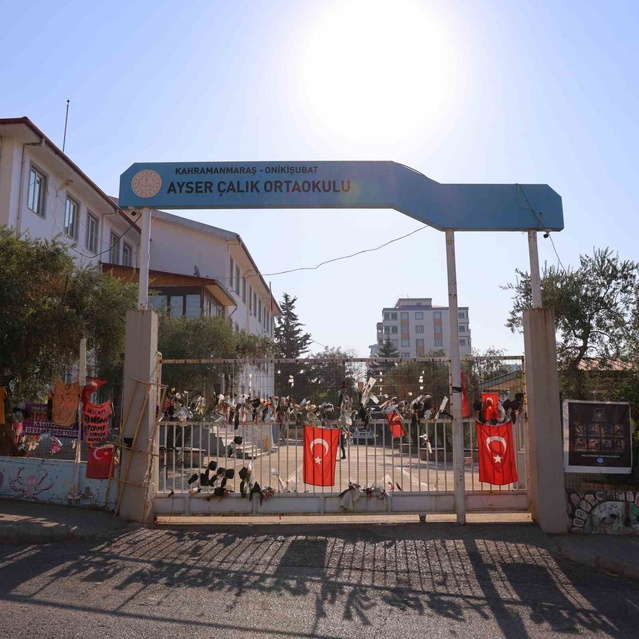 Kahramanmaraş'ta okulların adları saldırıda ölen 9 öğrencinin ismiyle değiştirildi