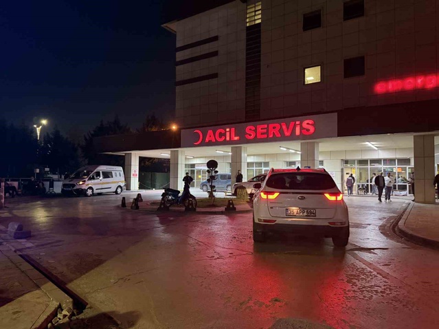 İzmit'te yere düşen kanser hastası, Kocaeli Devlet Hastanesi'nde kurtarılamadı.