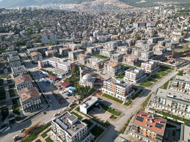 Kahramanmaraş'ta 4 yılda yeniden inşa edilen mahalleler havadan görüntülendi