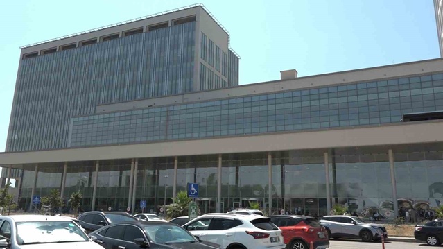 Mustafa Bozbey'in tutukluluğu sürecek! Bursa imar davasında 6 kişiye tahliye