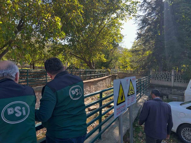 Bozkır'da AK Parti ve DSİ heyeti heyelan ile dere ıslahı sahalarını inceledi