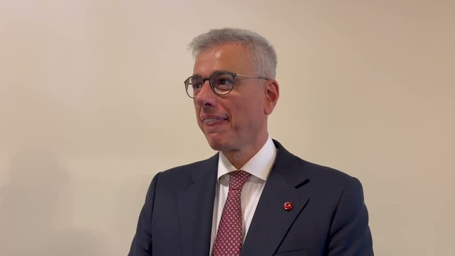 Sağlık Bakanı Memişoğlu, sigara satışında yaş doğrulaması yapılacağını söyledi.