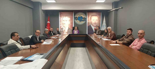Bilecik Pazaryeri'nde su ve kesim ücretleri hariç tarifelere yüzde 32 zam yapıldı.
