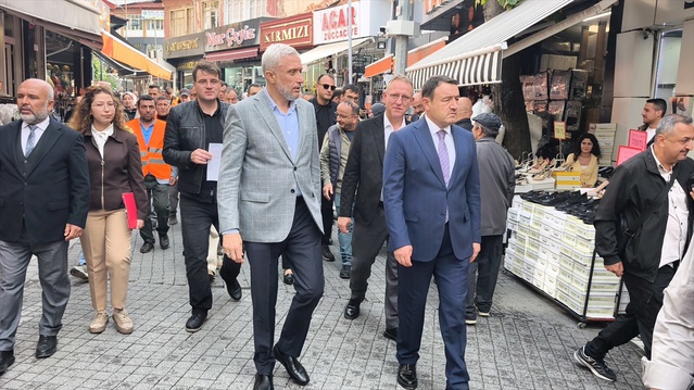 Kütahya Pekmez Pazarı'nda ilk etapta 96 iş yeri için cephe yenileme başladı
