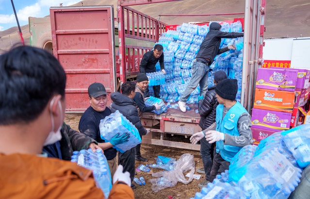 Xizang'daki 7,0'lık depremde 2.500'den fazla kurtarma personeli görev aldı