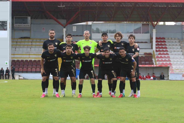 Boluspor, Türkiye Kupası'na 3. turda veda etti, sahasında Karşıyaka'ya 3-1 yenildi